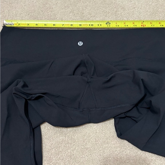 Lululemon wunder under high rise tight size 20 euc - Picture 5 of 6